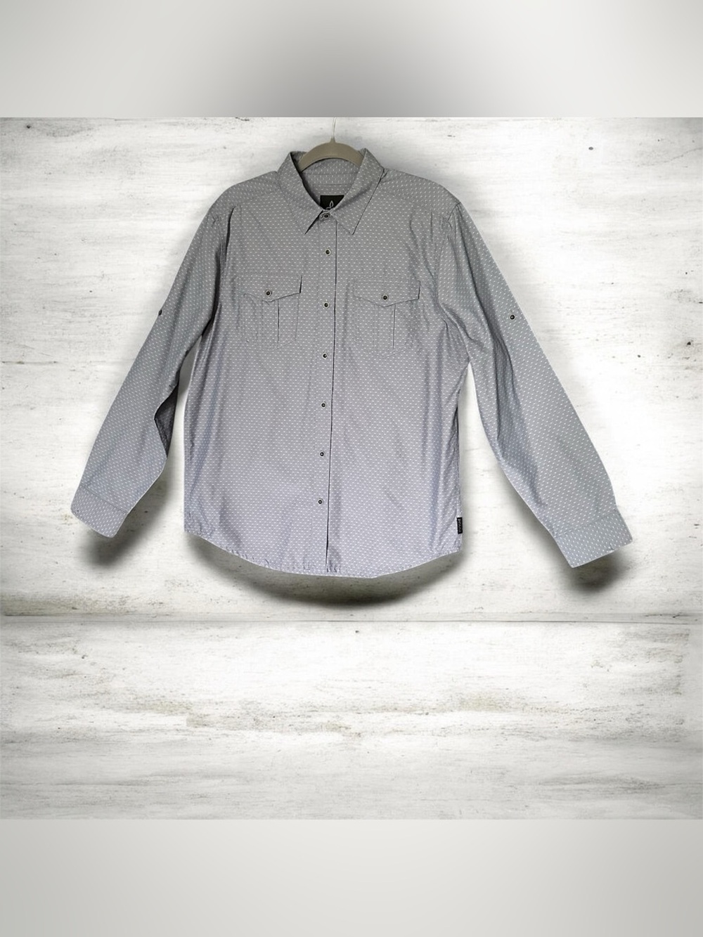 Prana Ascension Travel Shirt Gray tab-sleeve Button-Down Shirt medium upf hiking